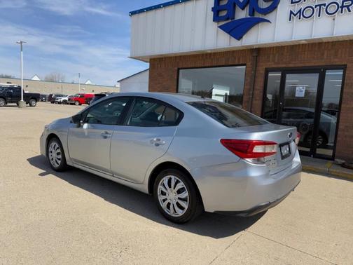2018 Subaru Impreza 2.0i