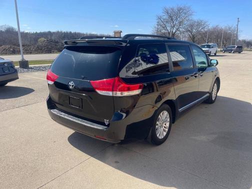 2014 Toyota Sienna XLE