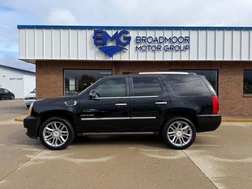 2014 Cadillac Escalade Platinum Edition
