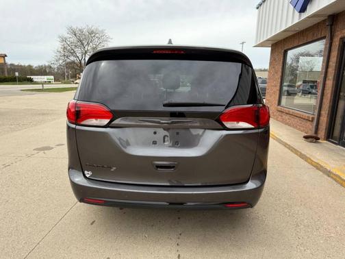 2018 Chrysler Pacifica Touring Plus