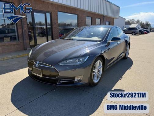 2015 Tesla Model S 85D
