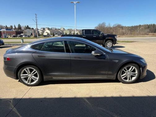 2015 Tesla Model S 85D