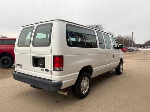 2013 Ford E350 Super Duty XL
