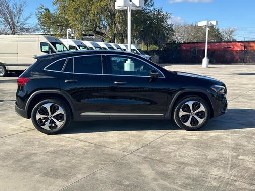 2025 Mercedes-Benz GLA 250 Base