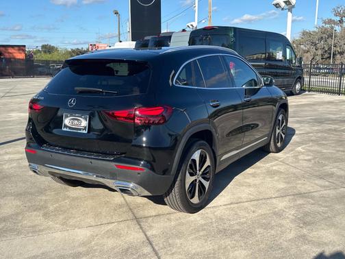 2025 Mercedes-Benz GLA 250 Base