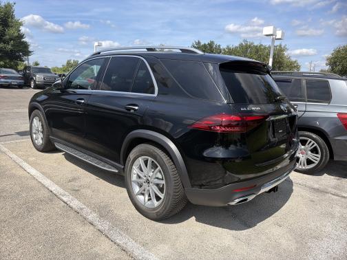 Black 2024 Mercedes-Benz GLE 450