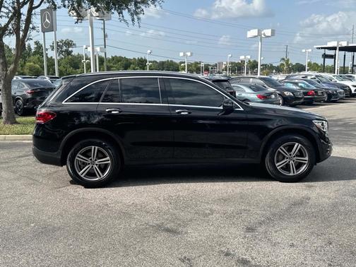 2022 Mercedes-Benz GLC 300 4MATIC