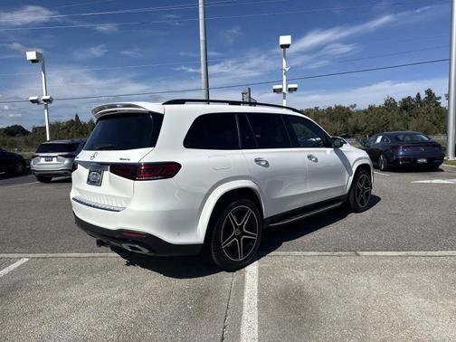 2023 Mercedes-Benz GLS 450 