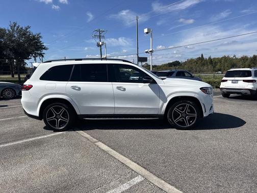 2023 Mercedes-Benz GLS 450 