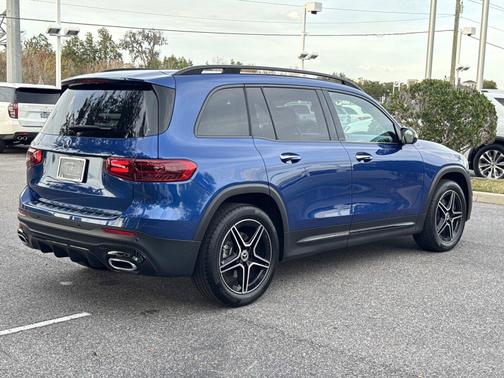 2024 Mercedes-Benz GLB 250 