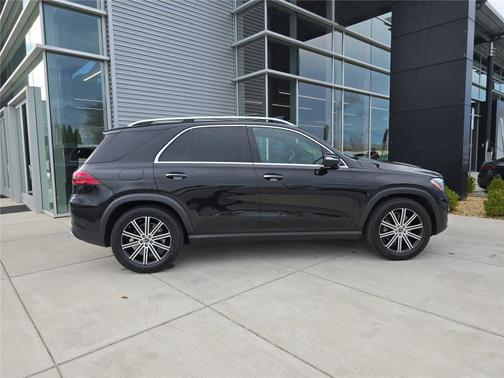 Obsidian Black Metallic 2025 Mercedes-Benz GLE 350
