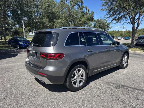 2021 Mercedes-Benz GLB 250 