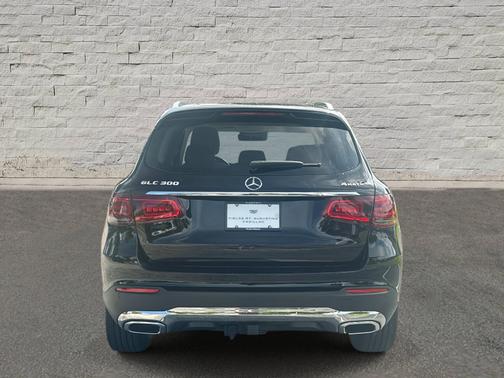 2022 Mercedes-Benz GLC 300 