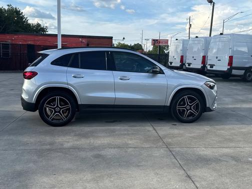 2025 Mercedes-Benz GLA 250