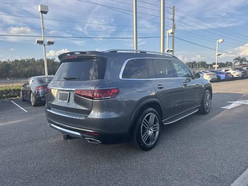 2022 Mercedes-Benz GLS 450 