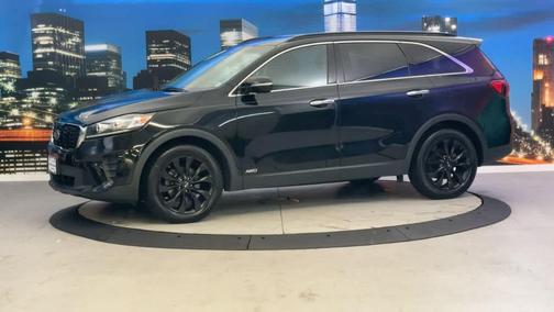 2019 Kia Sorento S V6