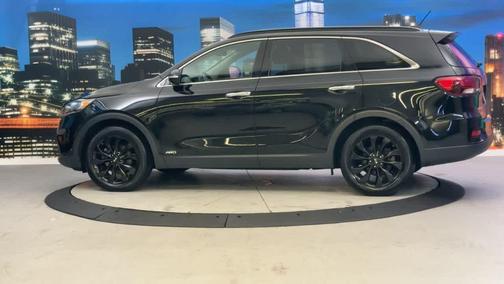 2019 Kia Sorento S V6