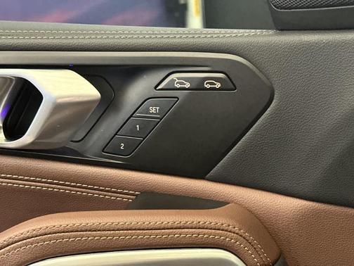 2022 BMW X6 xDrive40i