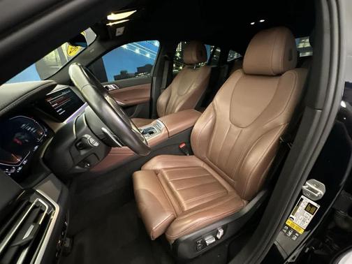 2022 BMW X6 xDrive40i