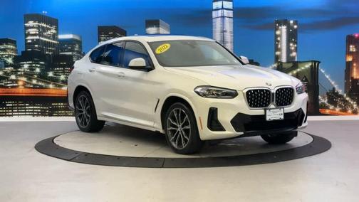 2022 BMW X4 xDrive30i