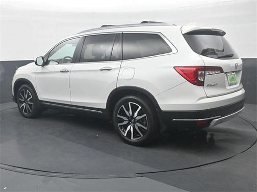 2022 Honda Pilot Touring 7-Passenger