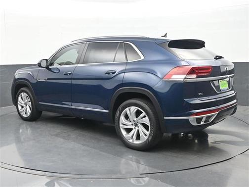 2022 Volkswagen Atlas Cross Sport 2.0T SEL R-Line