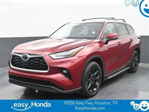 2022 Toyota Highlander LE