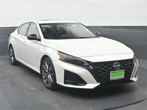 2024 Nissan Altima 2.0 SR