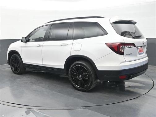 2022 Honda Pilot Black Edition