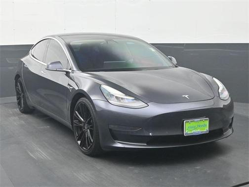 2019 Tesla Model 3 Performance