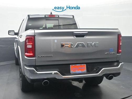 Billet Silver Metallic Clearcoat 2025 RAM 1500 Laramie