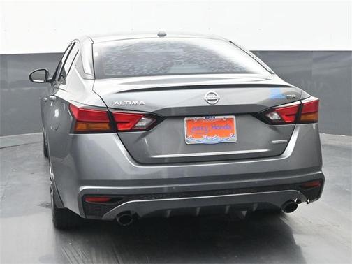 2022 Nissan Altima 2.0 SR