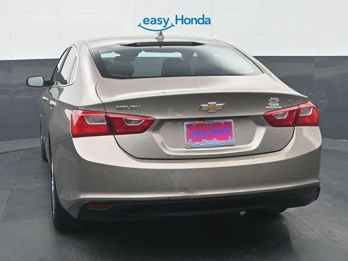 Gold 2023 Chevrolet Malibu LT