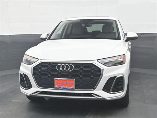 2024 Audi Q5 45 S line quattro Premium