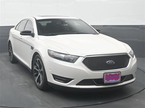 2016 Ford Taurus SHO