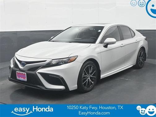 2024 Toyota Camry Hybrid SE