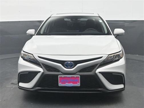 2024 Toyota Camry Hybrid SE