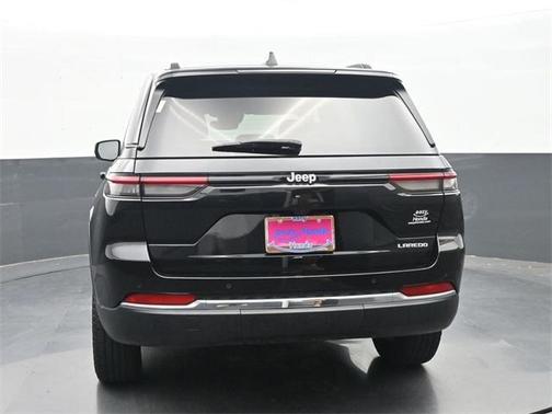 2024 Jeep Grand Cherokee Laredo