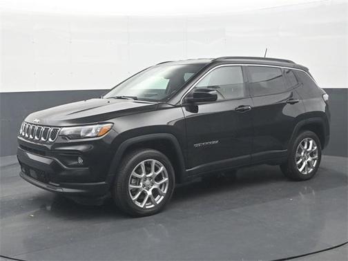 2023 Jeep Compass Latitude Lux