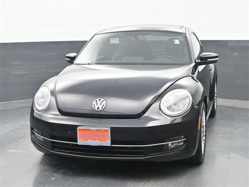 2013 Volkswagen Beetle 2.0T Turbo w/Sun/Sound