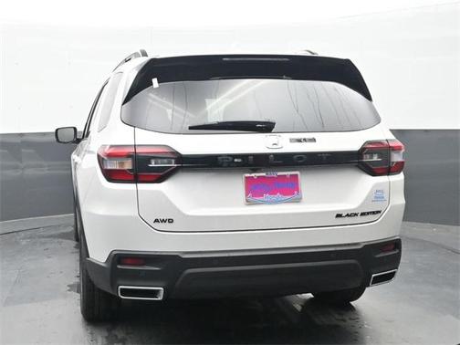 2025 Honda Pilot Black Edition