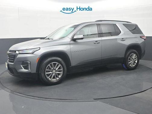 Sterling Gray Metallic 2023 Chevrolet Traverse LT Cloth