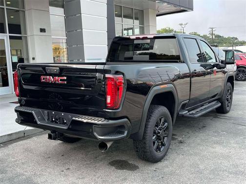2022 GMC Sierra 2500 AT4