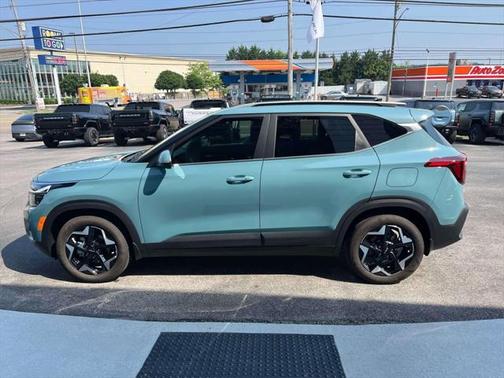 2024 Kia Seltos EX