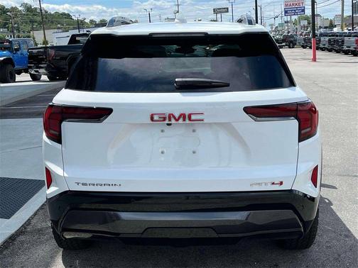 2026 GMC Terrain AWD AT4