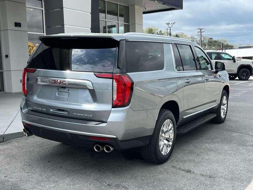 Sterling Metallic 2023 GMC Yukon XL Denali
