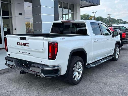 2022 GMC Sierra 1500 SLT