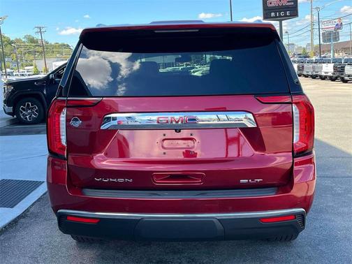 2022 GMC Yukon XL SLT