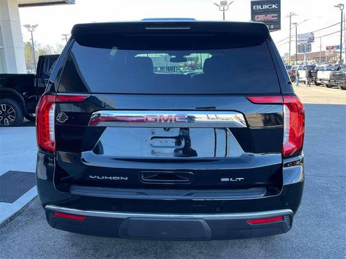 2021 GMC Yukon SLT