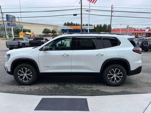 2025 GMC Acadia AWD AT4